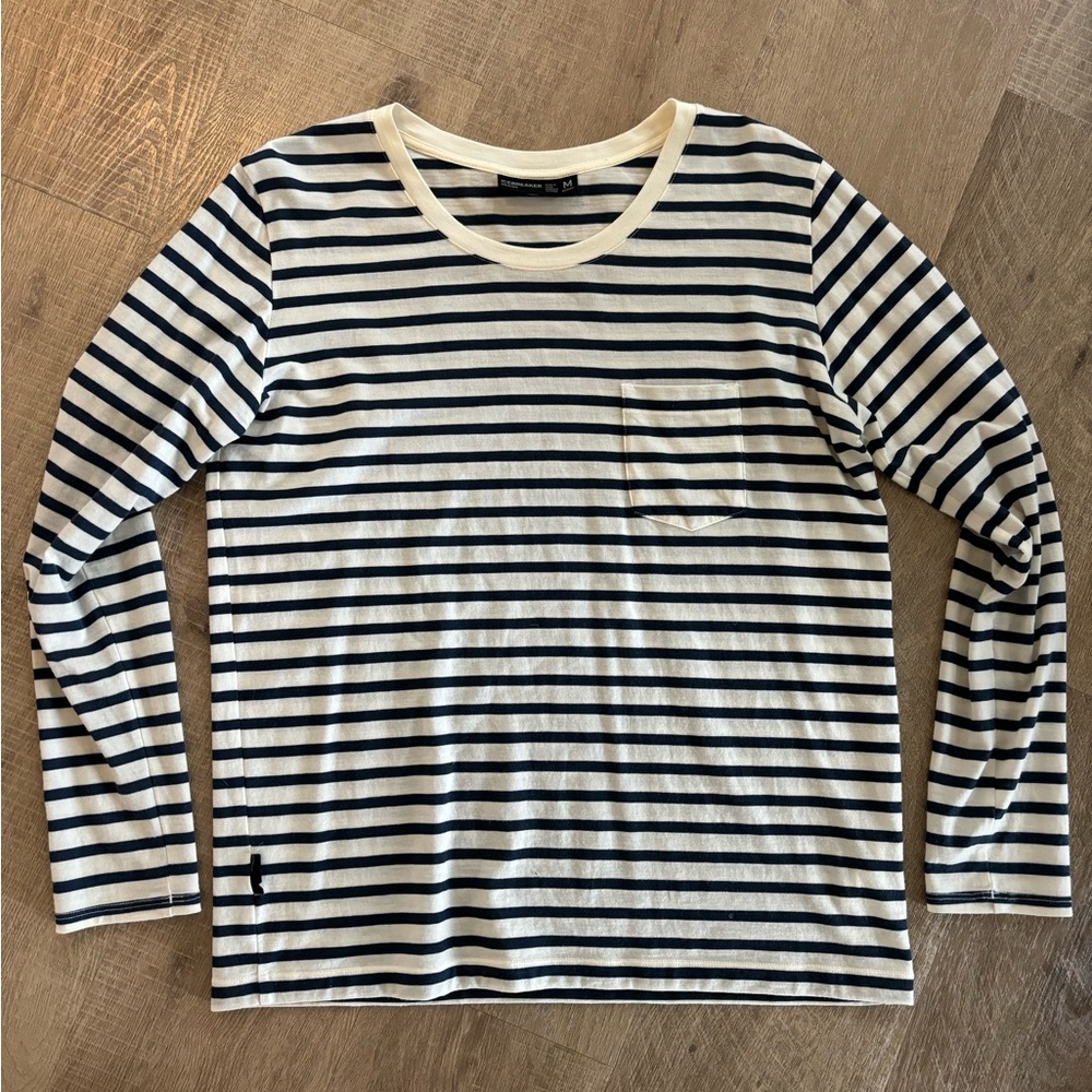 Icebreaker merino women’s long sleeve size medium